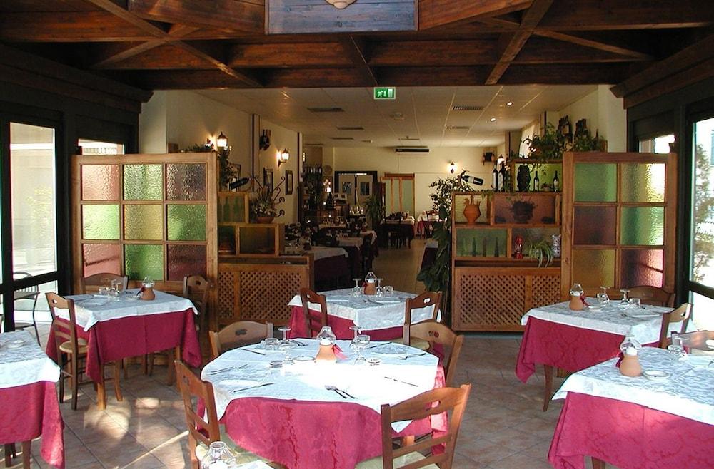 Hotel La Vela باسّينيانو سول تْرازي المظهر الخارجي الصورة