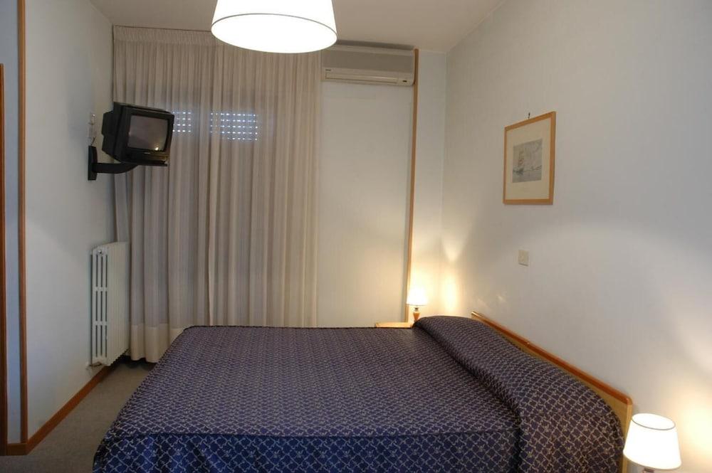 Hotel La Vela باسّينيانو سول تْرازي المظهر الخارجي الصورة